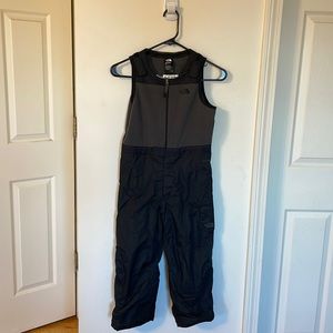 North Face Boys Ski Bib, Black, size 6